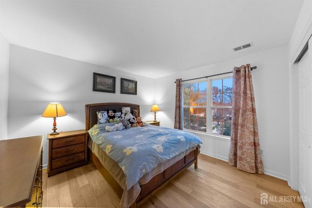 9 independence Place, South River, NJ 08882