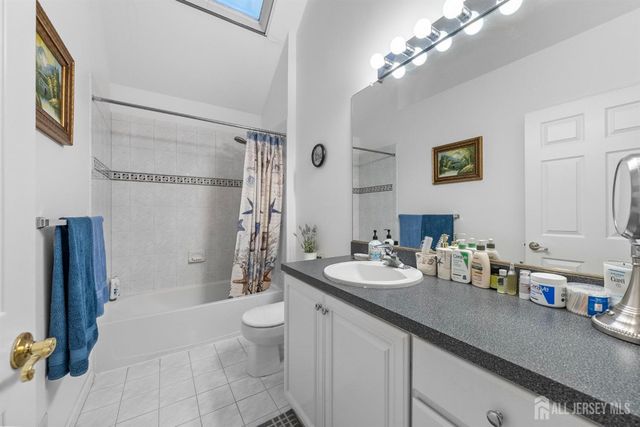 9 independence Place, South River, NJ 08882