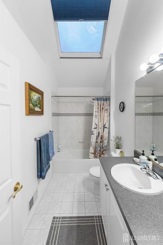 9 independence Place, South River, NJ 08882