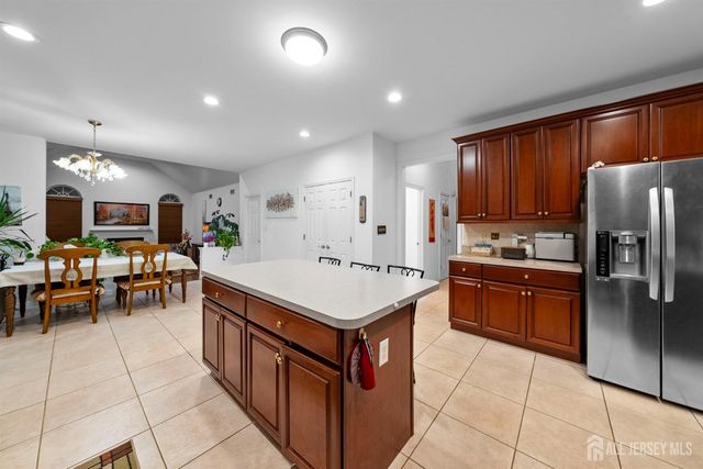 9 independence Place, South River, NJ 08882