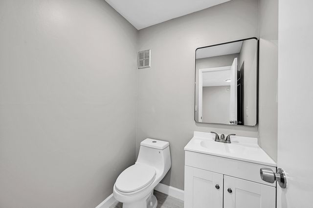 7000 NW 17th Street 420, Plantation, FL 33313