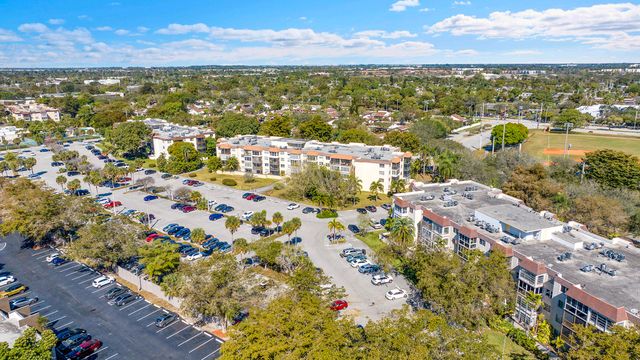 7000 NW 17th Street 420, Plantation, FL 33313