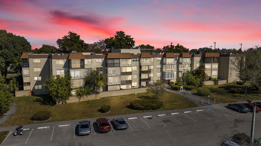 7000 NW 17th Street 420, Plantation, FL 33313