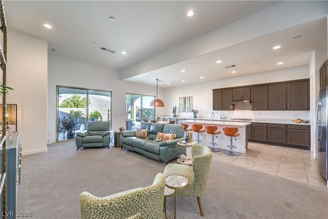 10246 Super Jovian Street, Las Vegas, NV 89143