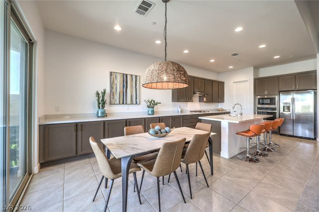 10246 Super Jovian Street, Las Vegas, NV 89143