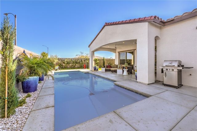 10246 Super Jovian Street, Las Vegas, NV 89143