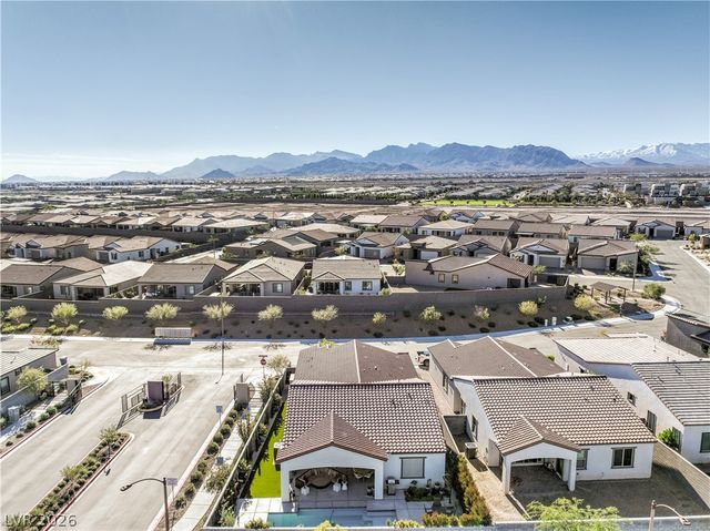 10246 Super Jovian Street, Las Vegas, NV 89143