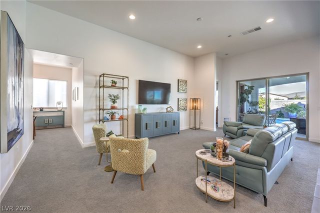 10246 Super Jovian Street, Las Vegas, NV 89143