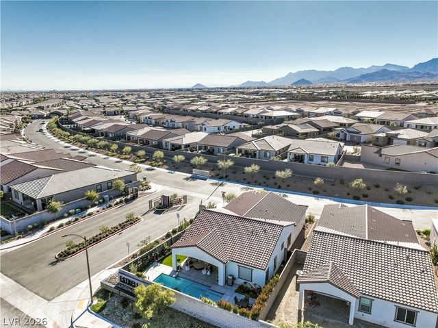 10246 Super Jovian Street, Las Vegas, NV 89143