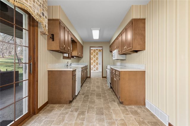 406 Oxford Street, Harrison, AR 72601