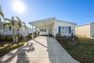 89 Pacific WAY # 89, Naples, FL 34104