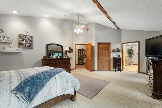 11817 E Edgewater Road, Albany, IN 47320