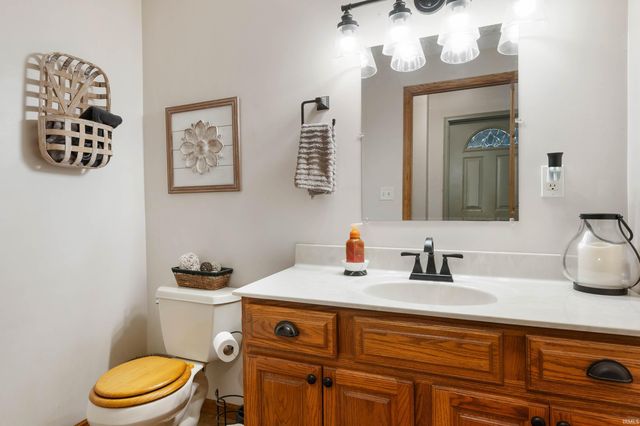 11817 E Edgewater Road, Albany, IN 47320