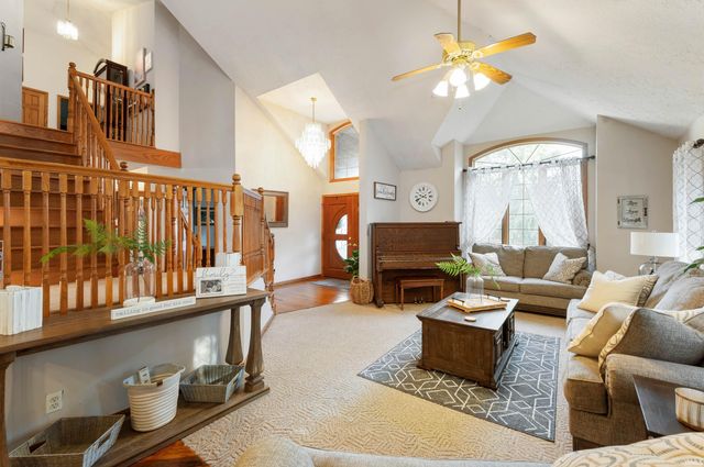 11817 E Edgewater Road, Albany, IN 47320