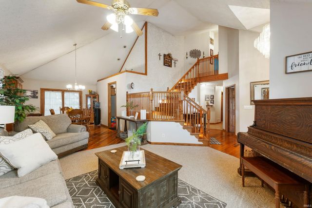 11817 E Edgewater Road, Albany, IN 47320