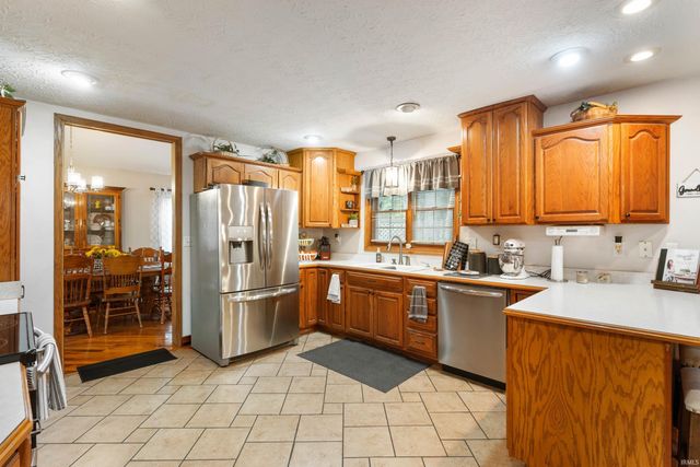 11817 E Edgewater Road, Albany, IN 47320