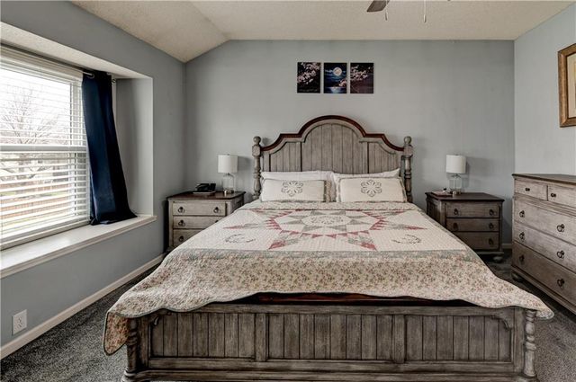 2221 SE 5th Terrace, Lee's Summit, MO 64063