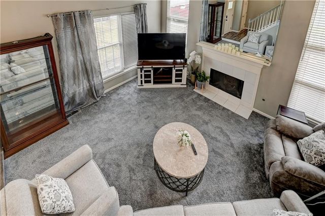 2221 SE 5th Terrace, Lee's Summit, MO 64063