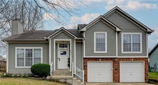 2221 SE 5th Terrace, Lee's Summit, MO 64063