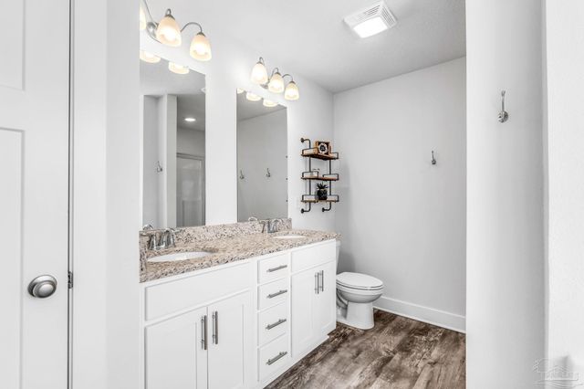 7852 Evening Glow Dr, Perdido Key, FL 32507