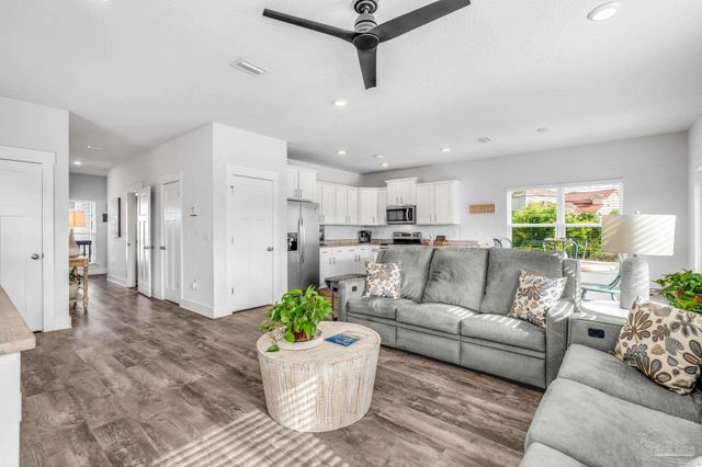 7852 Evening Glow Dr, Perdido Key, FL 32507