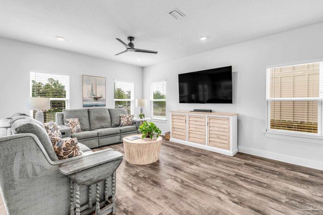 7852 Evening Glow Dr, Perdido Key, FL 32507