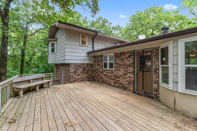 22 E Hill Drive, Conway, AR 72032