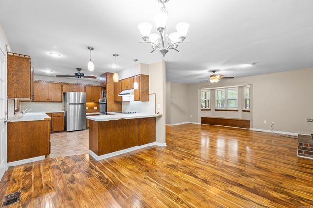 22 E Hill Drive, Conway, AR 72032