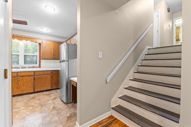 22 E Hill Drive, Conway, AR 72032