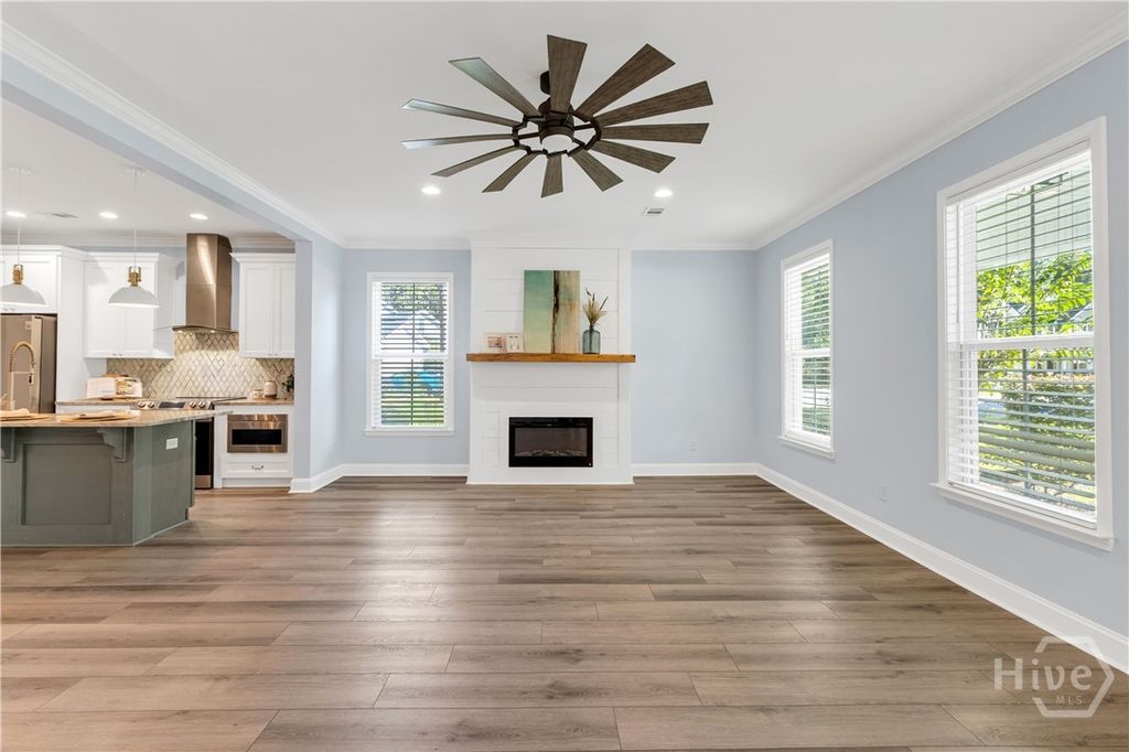 Image 12 of property listing at 80 Washington Way, Richmond Hill, GA 31324