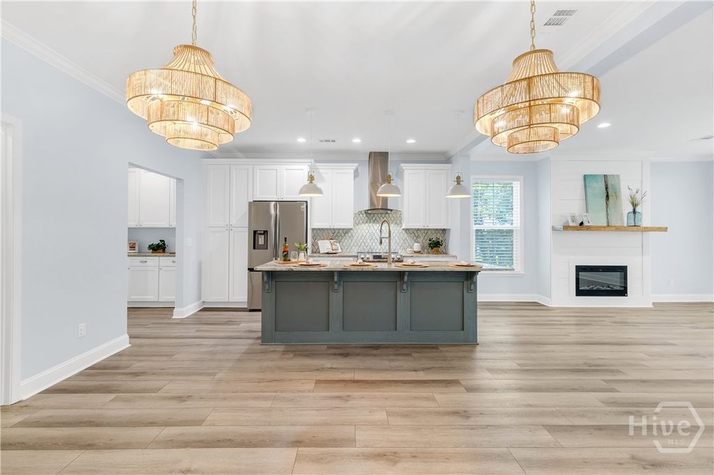 Image 16 of property listing at 80 Washington Way, Richmond Hill, GA 31324