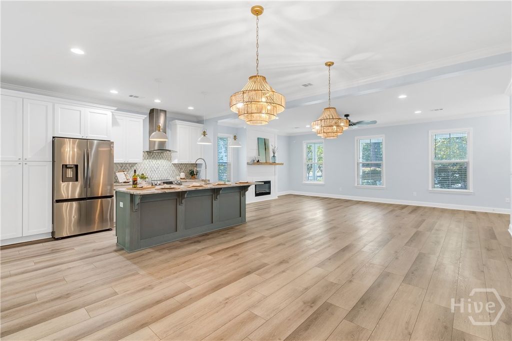 Image 17 of property listing at 80 Washington Way, Richmond Hill, GA 31324