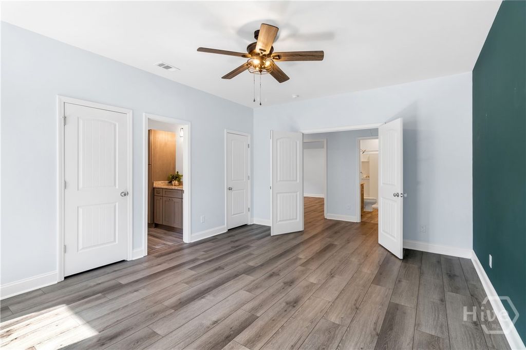 Image 36 of property listing at 80 Washington Way, Richmond Hill, GA 31324