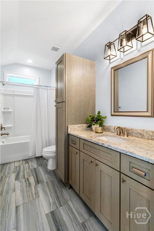 Image 39 of property listing at 80 Washington Way, Richmond Hill, GA 31324