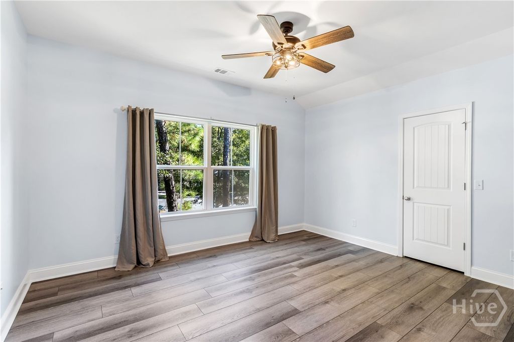 Image 41 of property listing at 80 Washington Way, Richmond Hill, GA 31324
