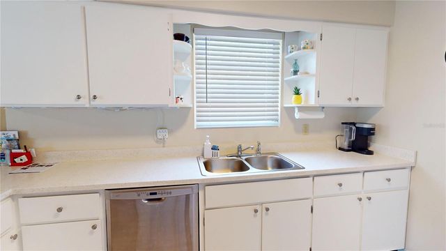 1950 GOLFVIEW BOULEVARD, South Daytona, FL 32119