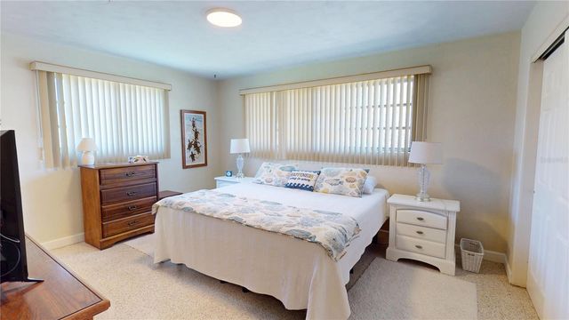 1950 GOLFVIEW BOULEVARD, South Daytona, FL 32119