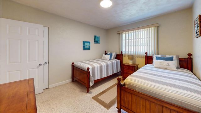 1950 GOLFVIEW BOULEVARD, South Daytona, FL 32119