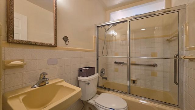 1950 GOLFVIEW BOULEVARD, South Daytona, FL 32119