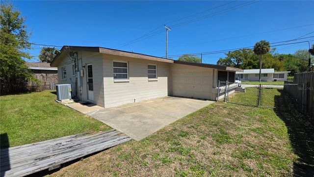 1950 GOLFVIEW BOULEVARD, South Daytona, FL 32119