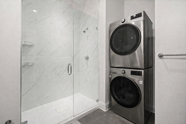 205 Maverick Street 507, Boston, MA 02128