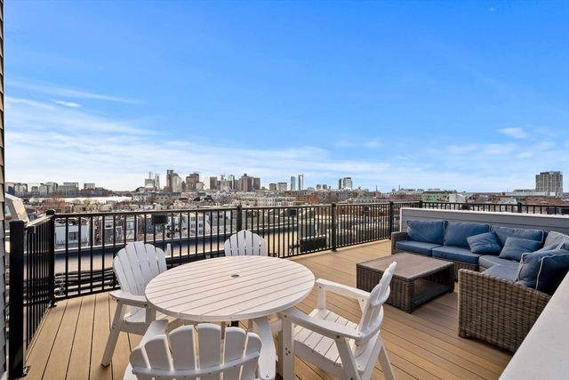 205 Maverick Street 507, Boston, MA 02128