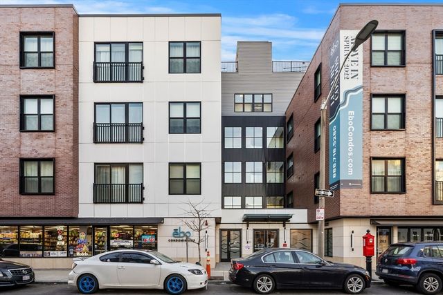 205 Maverick Street 507, Boston, MA 02128