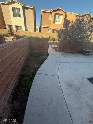 4067 Halfmoon Bay Drive, Las Vegas, NV 89115