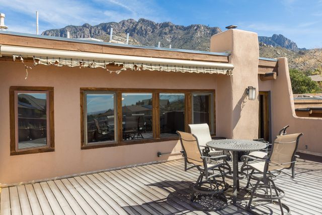 18 Cedar Hill Road NE, Albuquerque, NM 87122