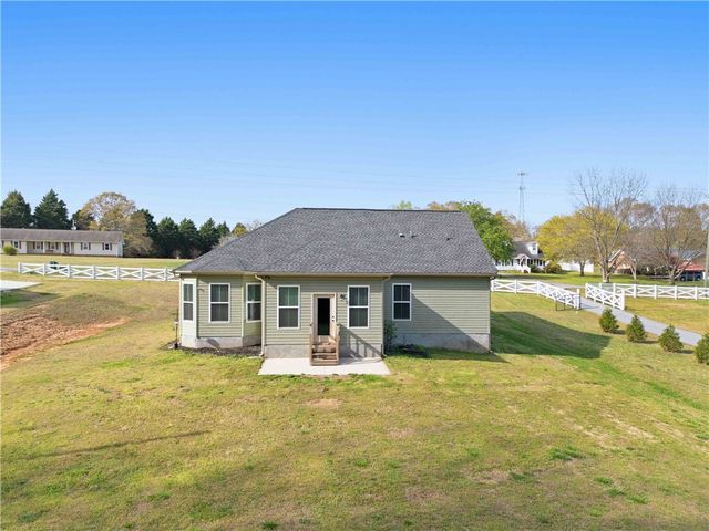 615 Spearman Road, Pelzer, SC 29669
