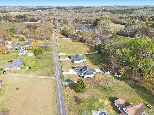 615 Spearman Road, Pelzer, SC 29669