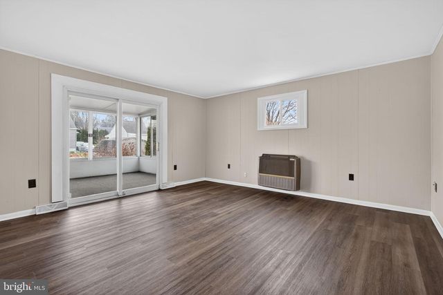 2527 N GEORGE ST, York, PA 17406