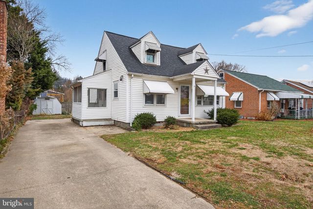 2527 N GEORGE ST, York, PA 17406