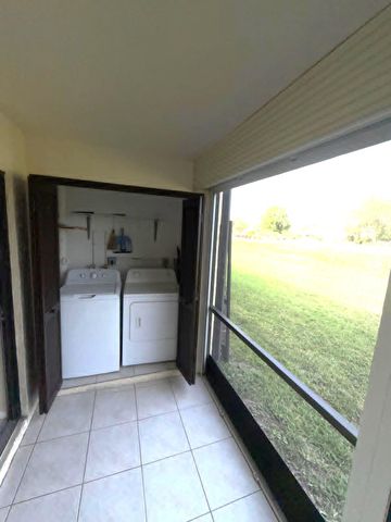 4688 E Lucerne Lakes Blvd Boulevard E 104, Lake Worth, FL 33467